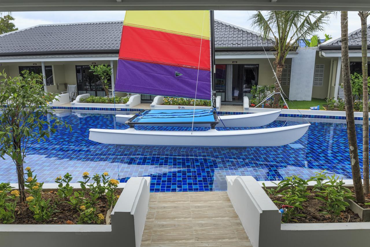 Tuana Hotels Brook Pool Access Chalong Exteriör bild