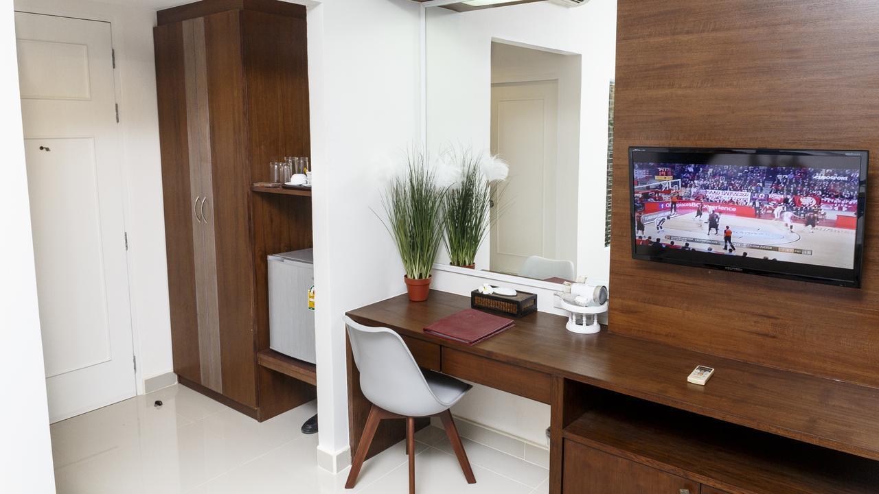 Tuana Hotels Brook Pool Access Chalong Exteriör bild