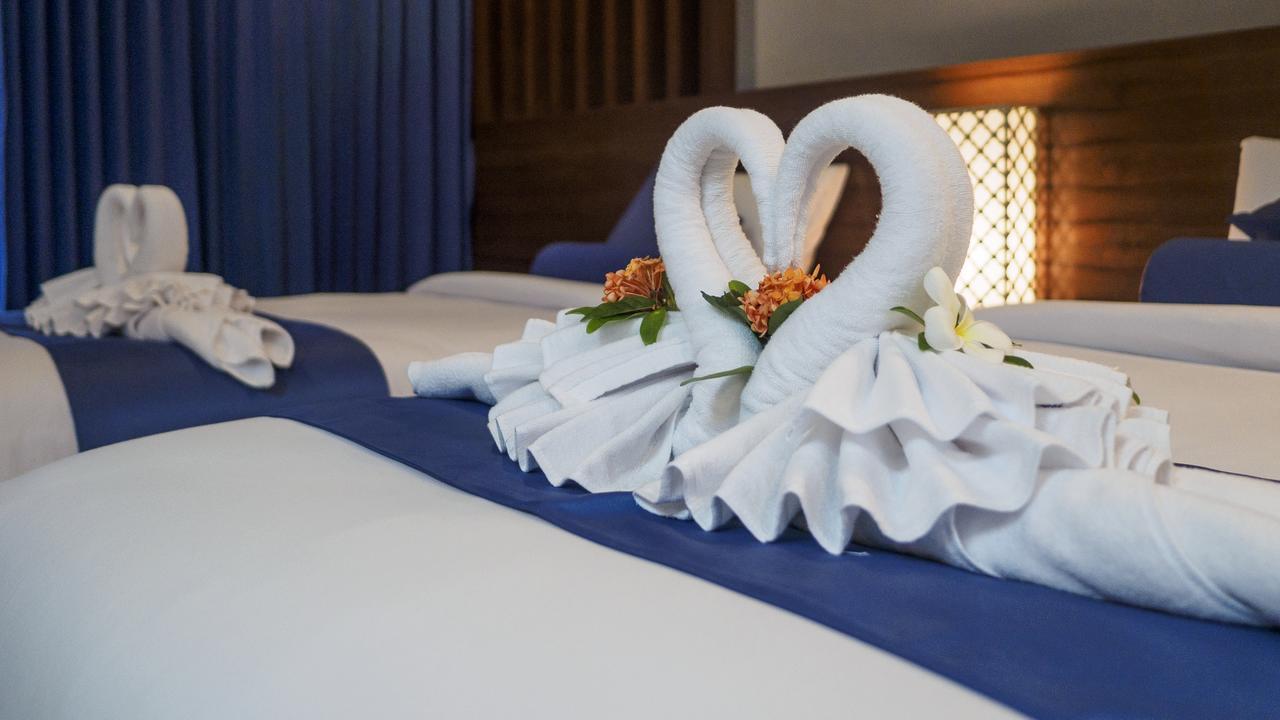 Tuana Hotels Brook Pool Access Chalong Exteriör bild