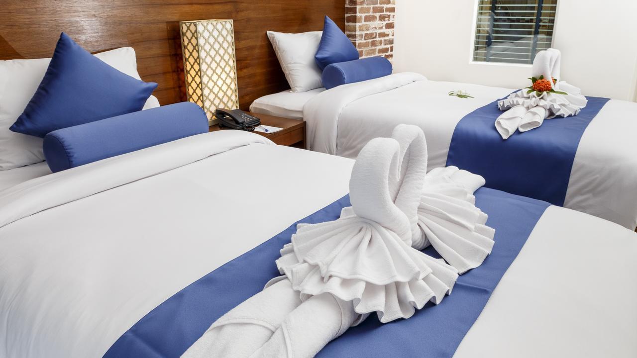 Tuana Hotels Brook Pool Access Chalong Exteriör bild
