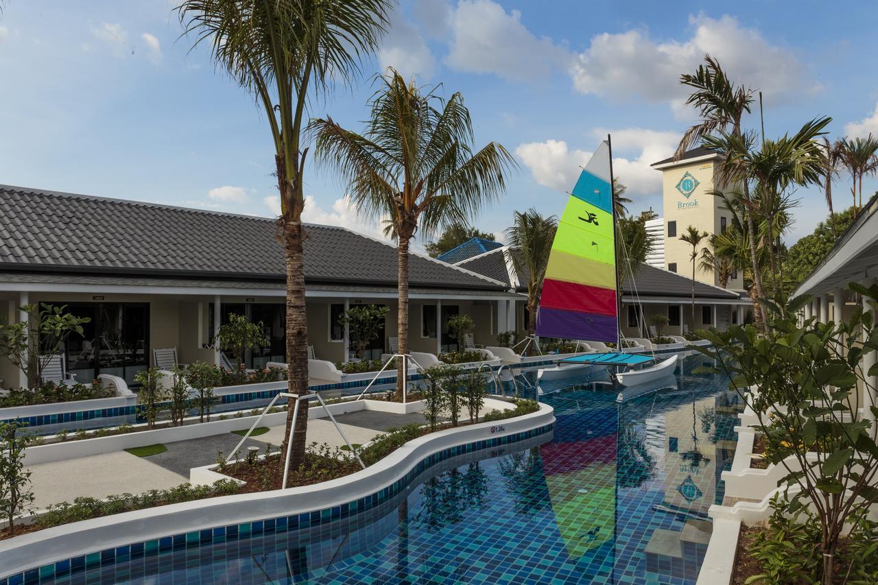 Tuana Hotels Brook Pool Access Chalong Exteriör bild