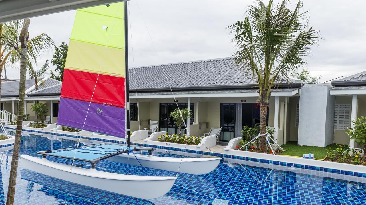 Tuana Hotels Brook Pool Access Chalong Exteriör bild